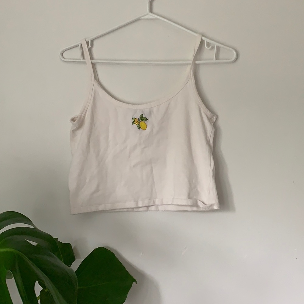 Cute lil lemon crop top tank top 🍋